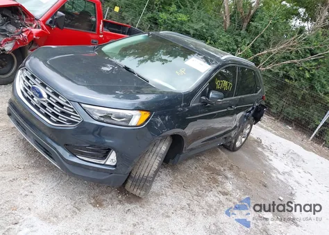 2022 Ford Edge Titanium z USA, uszkodzony, nr VIN 2FMPK4K97NBA15155